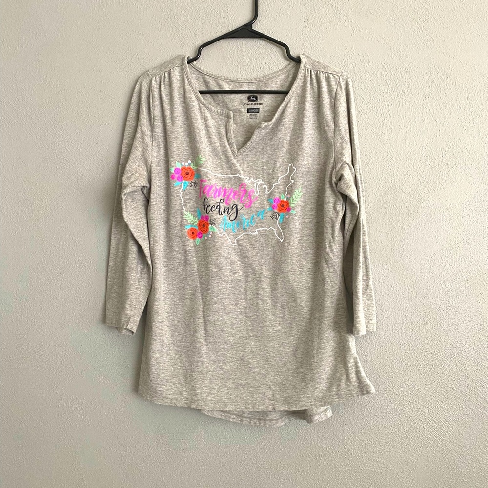 John Deere Women’s T-Shirt Size Large Grey Farmers Feeding America Long Sleeve